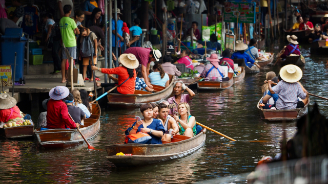 タイでおすすめのナイトマーケットや水上マーケットを紹介
