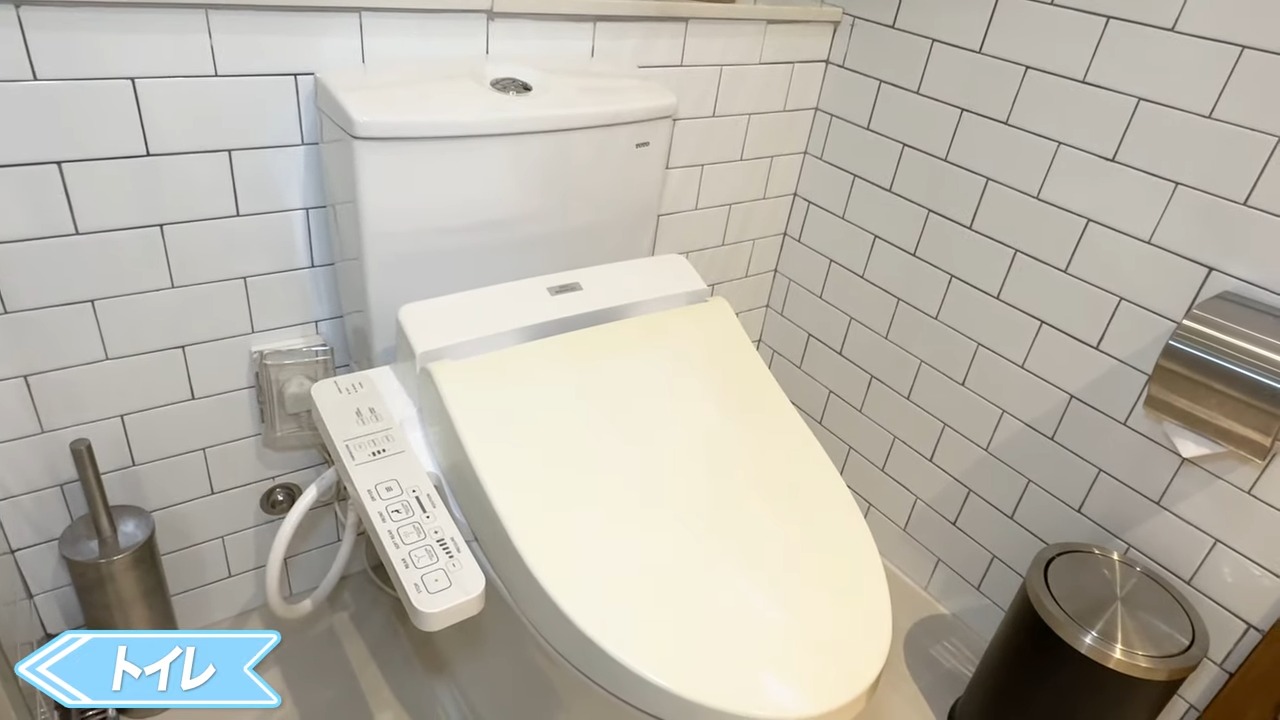 【Oakwood Hotel & Residence Sriracha】バスルームのお手洗い