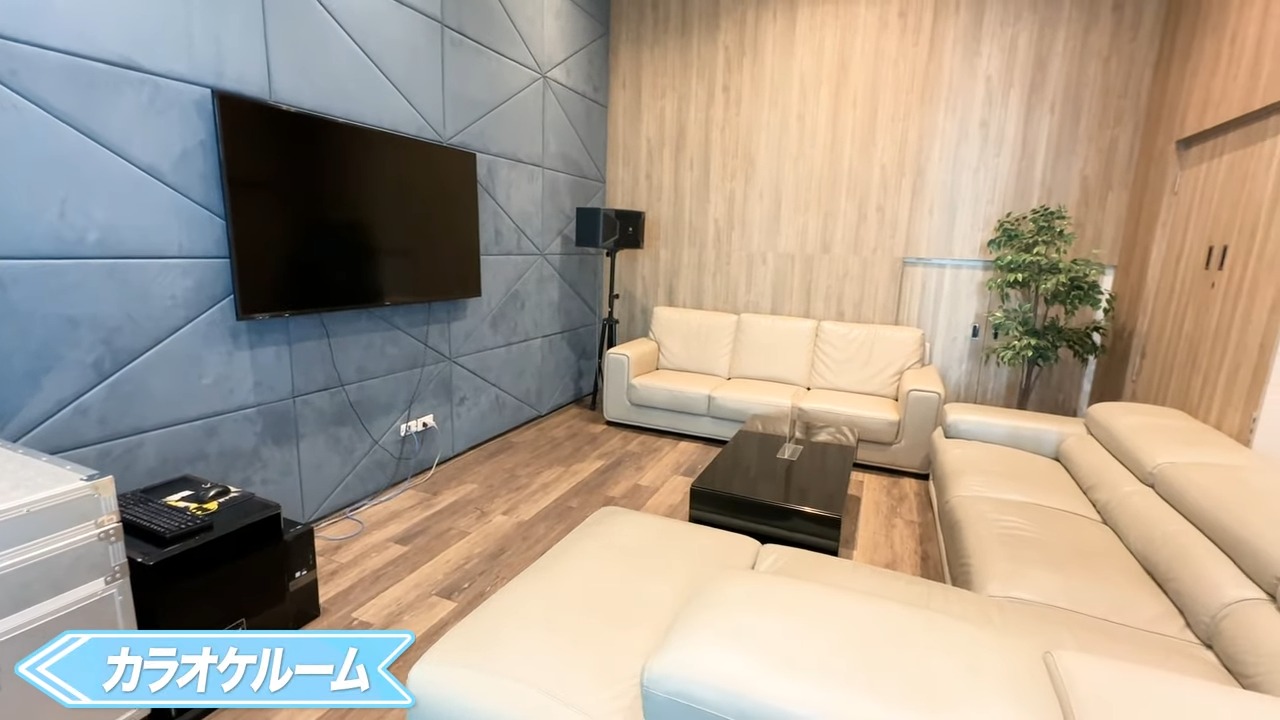 【Oakwood Hotel & Residence Sriracha】ファシリティのカラオケルーム