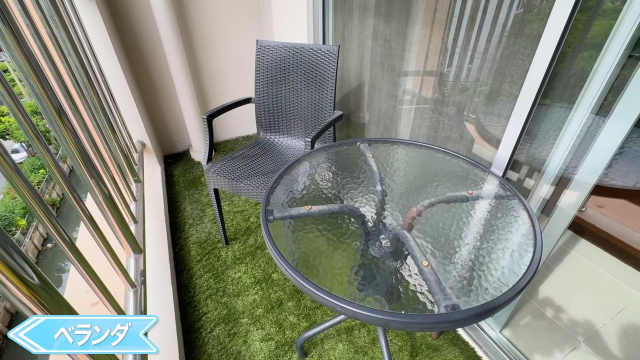 【Grand Mercure Bangkok Asoke Residence】ベランダのテーブル