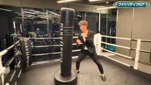 【Hampton Residence Thonglor】リングインしている武井壮さん